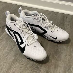 Nike alpha menace 4 black & white cleats 14.5